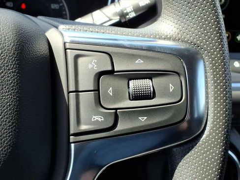 Used 2025 Chevrolet Blazer LT image 29