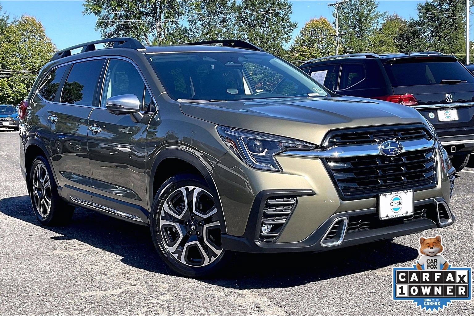 Used 2023 Subaru Ascent Touring AWD/4WD image 2