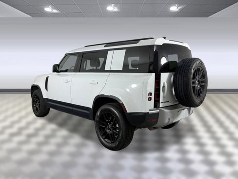 Used 2025 Land Rover Defender 110 S AWD/4WD image 3