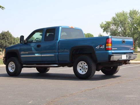 Used 2004 GMC Sierra 2500 SLT w/ Heavy-Duty Power Package AWD/4WD image 7