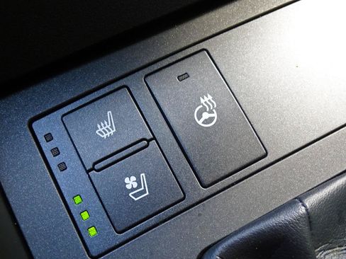 Used 2021 Lexus IS 350 F Sport w/ Accessory Package 2 RWD image 36