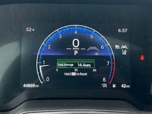 Certified 2024 Toyota Corolla Cross XLE w/ Convenience Package AWD/4WD image 19