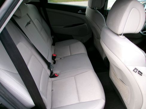 Used 2017 Hyundai Tucson SE FWD image 13