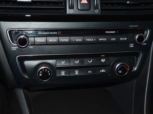 Used 2018 Kia Optima LX image 12