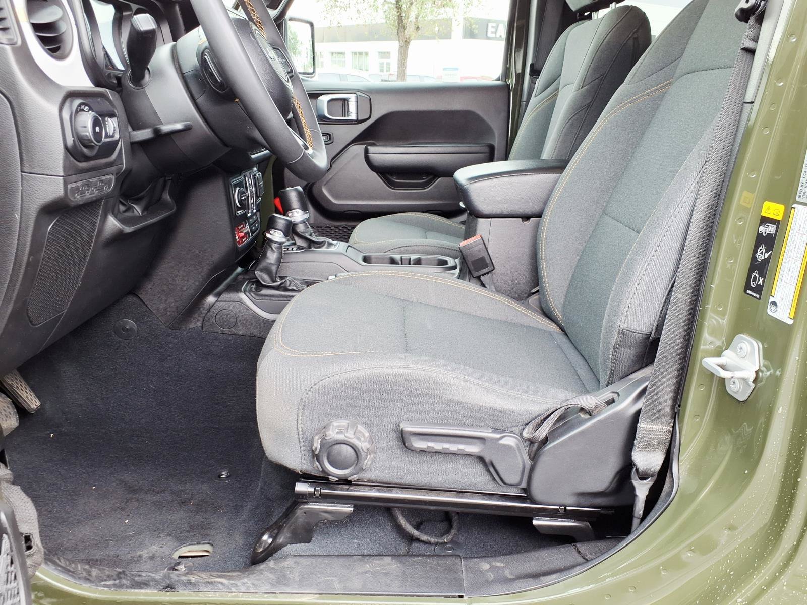 Used 2024 Jeep Wrangler Unlimited Sport AWD/4WD image 19
