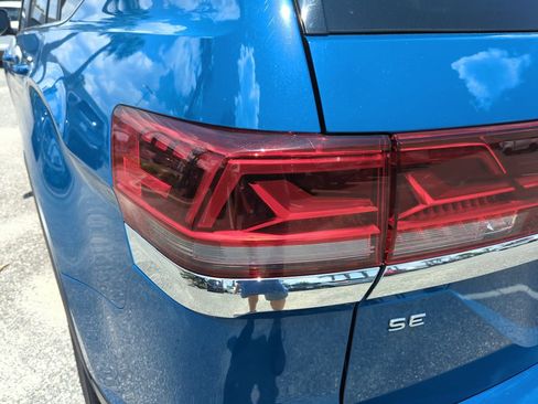 Certified 2026 Volkswagen Atlas SE FWD image 18