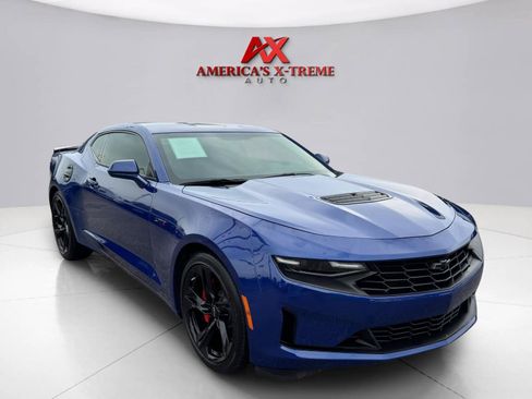 Used 2023 Chevrolet Camaro LT w/ Technology Package RWD image 7