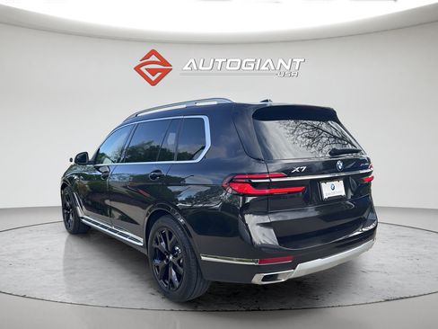 Used 2026 BMW X7 xDrive40i AWD/4WD image 3