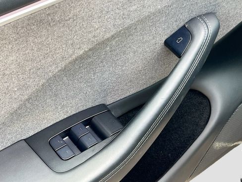 Used 2024 Tesla Model 3 Standard Range RWD image 28