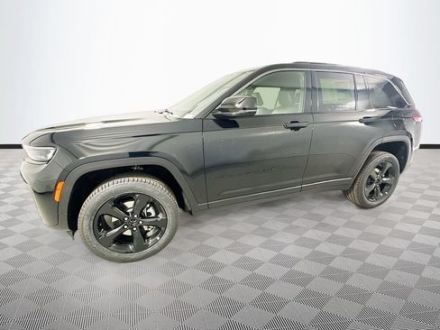 New 2026 Jeep Grand Cherokee Limited w/ Limited Altitude Package AWD/4WD image 25