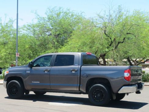 Used 2016 Toyota Tundra SR5 AWD/4WD image 5