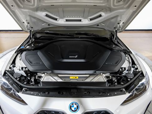 Used 2023 BMW i4 eDrive35 w/ Premium Package image 54