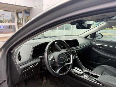 Used 2023 Hyundai Sonata Limited w/ Cargo Package FWD image 8