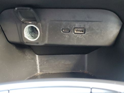 Used 2024 Chevrolet Trax LS FWD image 30