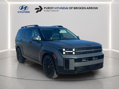 Certified 2025 Hyundai Santa Fe Calligraphy FWD image 3
