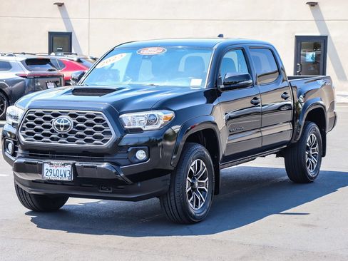 Certified 2023 Toyota Tacoma TRD Sport w/ Advanced Technology Package AWD/4WD image 3