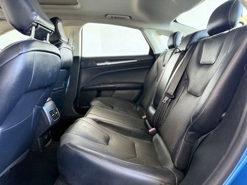 Used 2020 Ford Fusion Titanium image 23