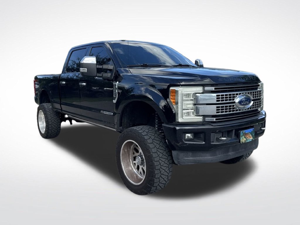 Used 2017 Ford F250 Platinum w/ Platinum Ultimate Package AWD/4WD image 2