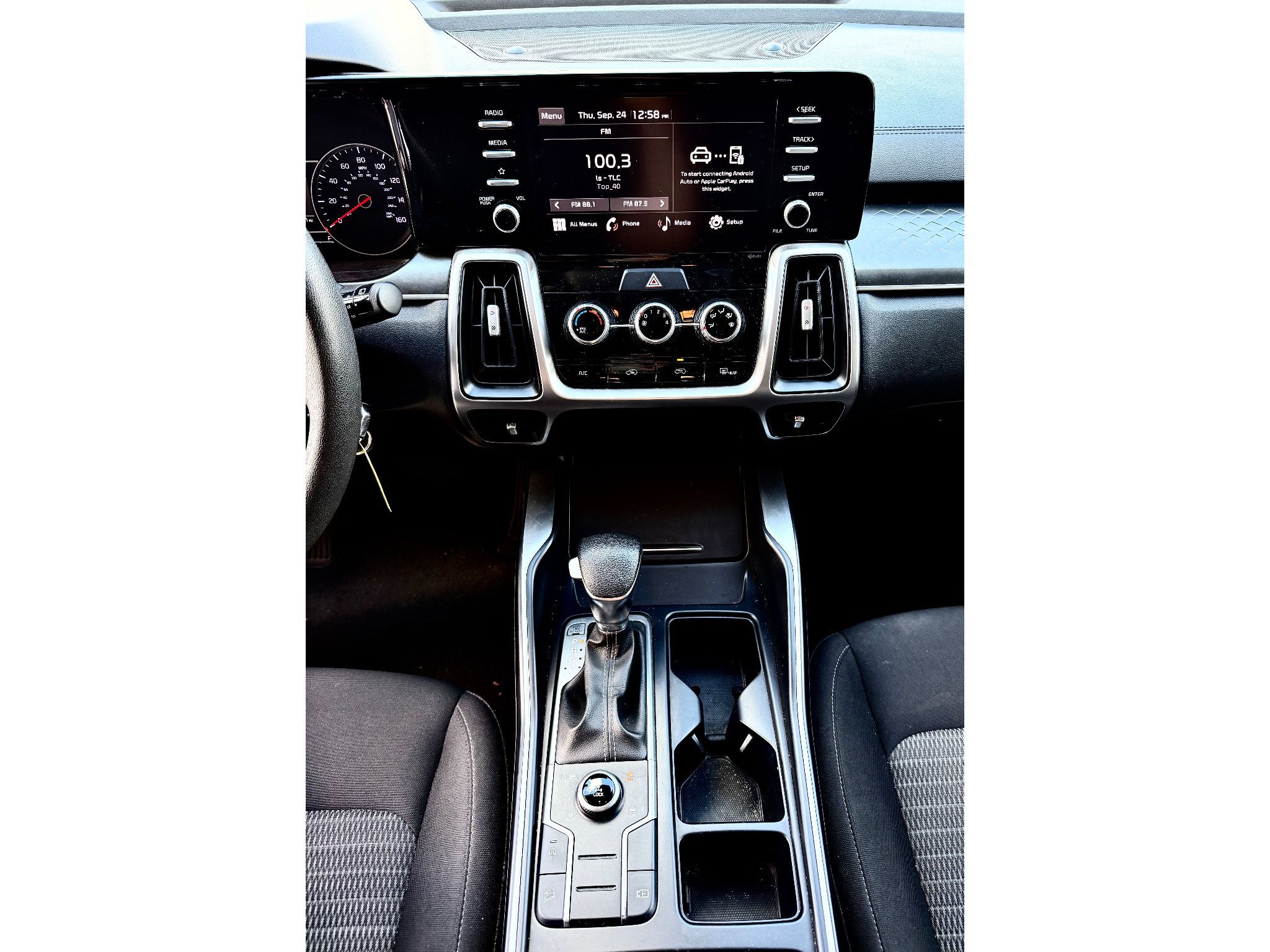 Used 2022 Kia Sorento LX AWD/4WD image 20