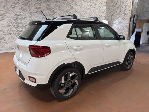 New 2026 Hyundai Venue SEL image 7