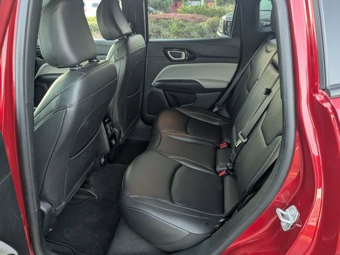 Used 2025 Jeep Compass Limited AWD/4WD image 14