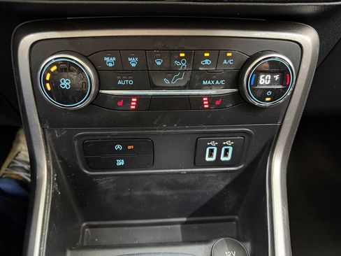 Used 2019 Ford EcoSport SE w/ SE Convenience Package FWD image 29