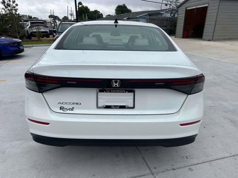 New 2026 Honda Accord SE image 5