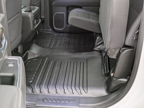 Used 2023 Chevrolet Silverado 1500 LT w/ Z71 Off-Road Package image 12