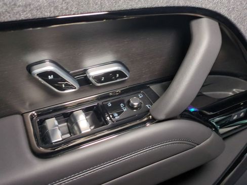 New 2026 Land Rover Range Rover Sport Dynamic SE AWD/4WD image 12