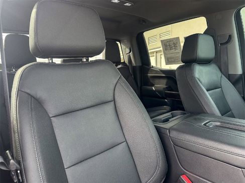 Used 2022 Chevrolet Silverado 1500 LT Trail Boss w/ Convenience Package II image 22