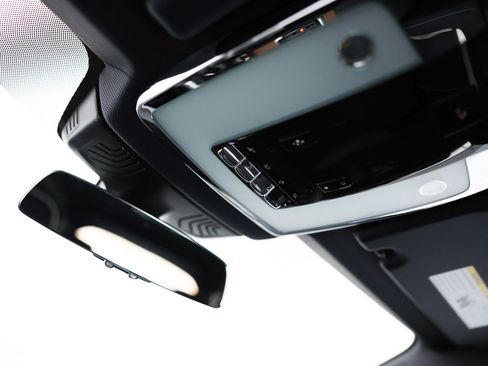 New 2026 Rolls-Royce Cullinan image 59