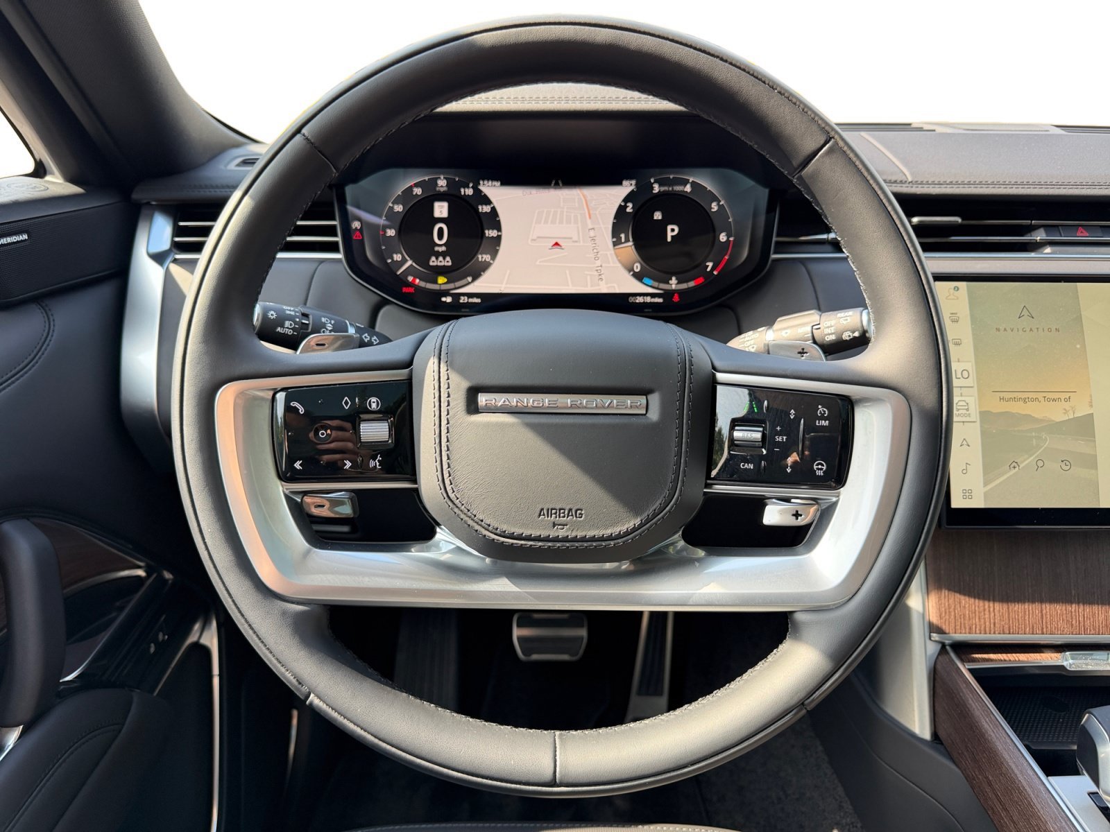 Used 2026 Land Rover Range Rover SE AWD/4WD image 11