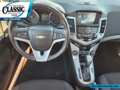 Used 2014 Chevrolet Cruze LT image 3