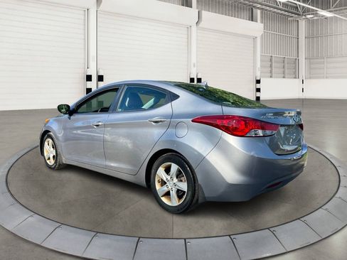 Used 2013 Hyundai Elantra GLS w/ Preferred Pkg FWD image 5