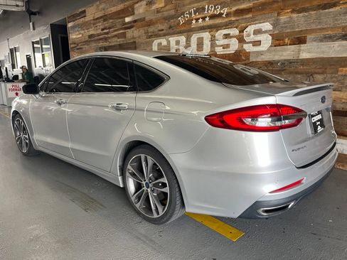 Used 2019 Ford Fusion Titanium FWD image 6