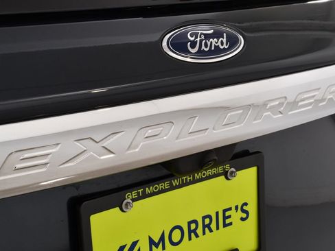 Used 2023 Ford Explorer XLT w/ Equipment Group 202A AWD/4WD image 24