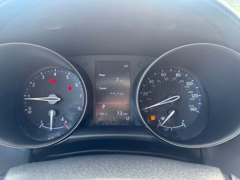 Used 2019 Toyota C-HR LE FWD image 16