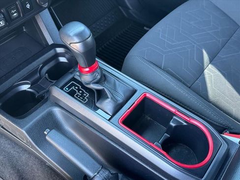 Used 2018 Toyota Tacoma TRD Sport image 23