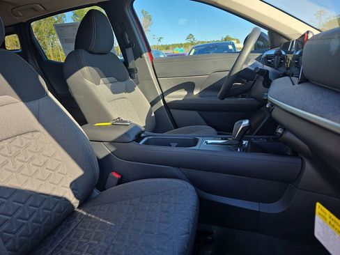 New 2026 Nissan Kicks SV w/ SV Premium Package FWD image 13