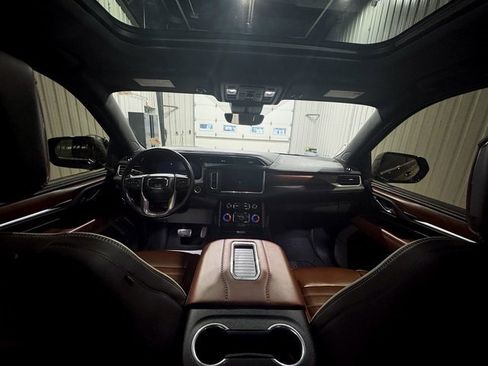 Used 2023 GMC Yukon Denali Ultimate image 23