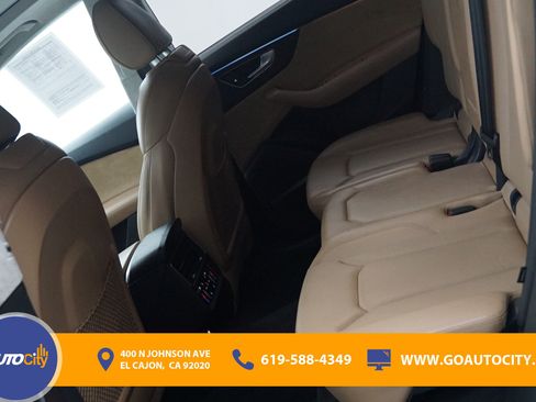 Used 2019 Audi Q8 Prestige w/ Luxury Package AWD/4WD image 14