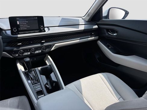 Used 2024 Honda Accord EX image 27