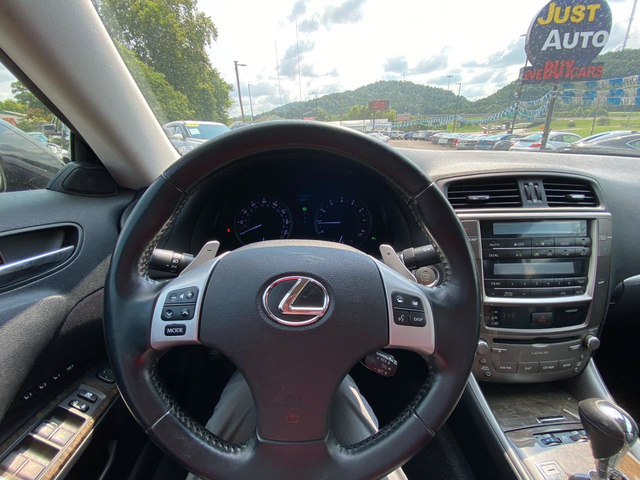 Used 2012 Lexus IS 250C w/ Luxury Pkg RWD image 19