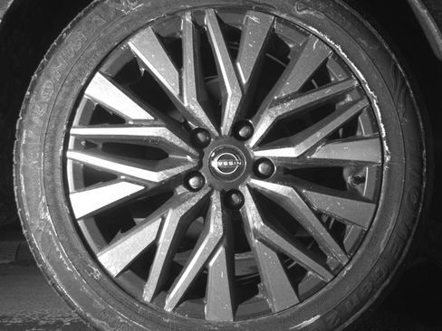 Used 2025 Nissan Altima 2.5 SV image 12