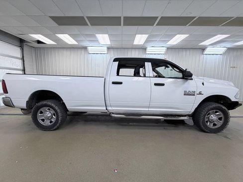 Used 2017 RAM 2500 Tradesman w/ Chrome Appearance Group AWD/4WD image 5