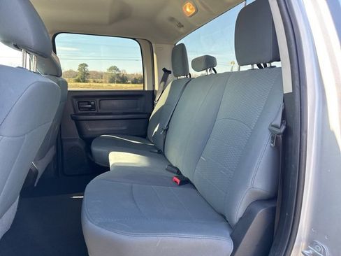 Used 2017 RAM 1500 Express w/ Express Value Package image 15