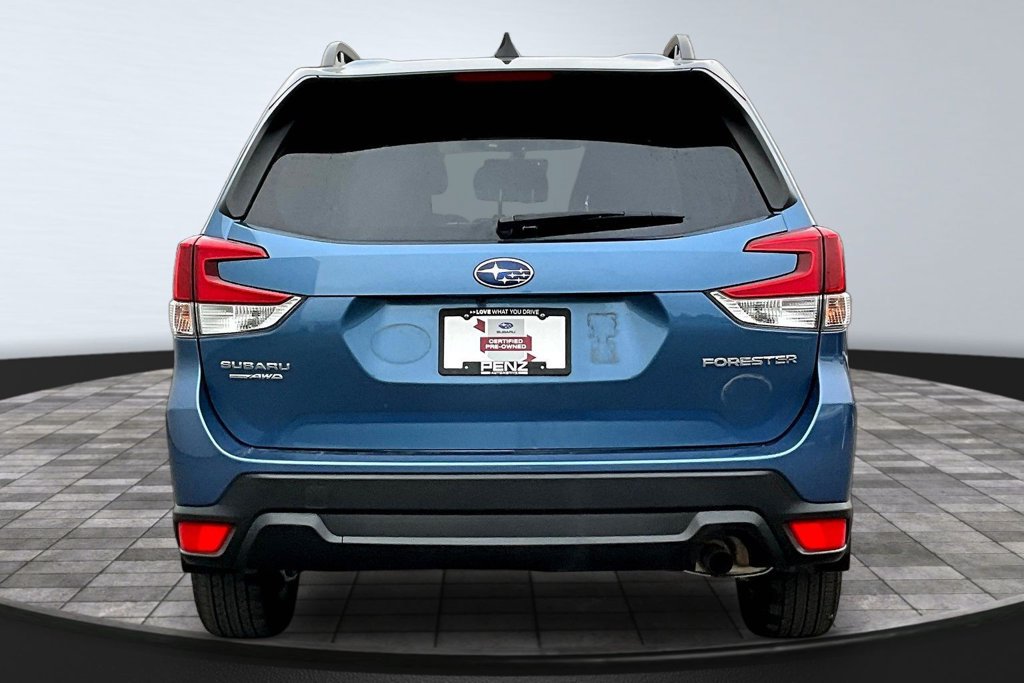 Used 2024 Subaru Forester Premium AWD/4WD image 5