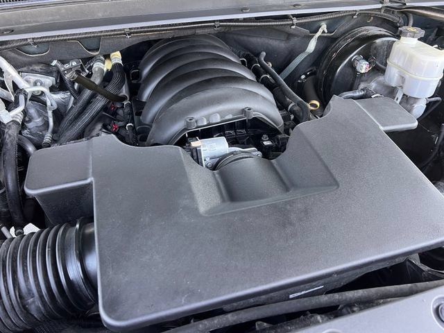 Used 2019 Chevrolet Tahoe LT w/ Off-Road Package AWD/4WD image 29