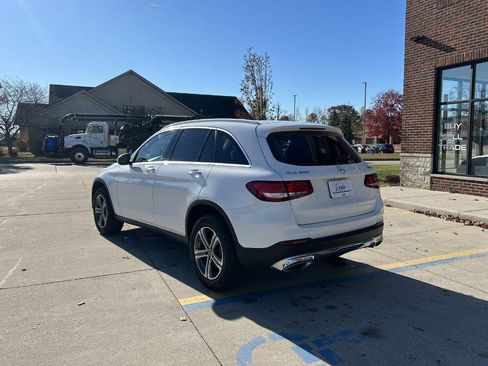 Used 2018 Mercedes-Benz GLC 300 4MATIC image 9