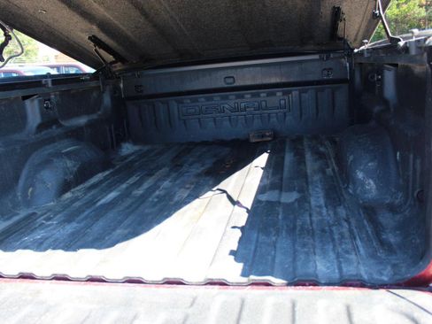 Used 2015 GMC Sierra 2500 Denali w/ Duramax Plus Package image 19